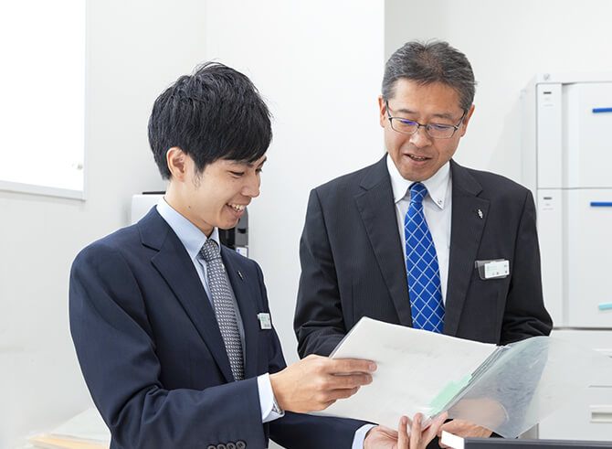 職員イメージ